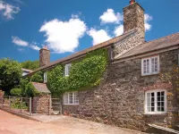 The Farmhouse - Park Yeri