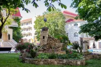 Korpusa 1 I 2 Chyornoe More Hotel