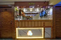 โรงแรม ไซนีล เรสซิเดนซี - โฮมสเตย์