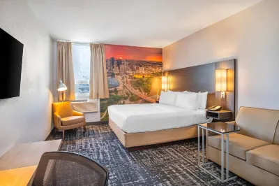 Clarion Pointe Hotels near Fort Gary