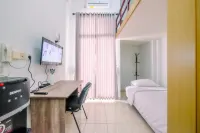 Comfortable and Cozy Living Studio Room at Dave Apartment