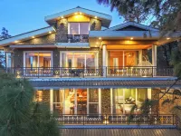 ELIVAAS 4 BHK Kavya Villa With Lounge