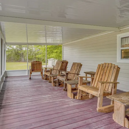 Quiet North Florida Charm Awaits