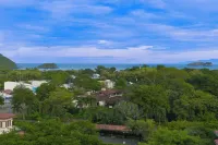 Stunning Oceanview Condo w/ Exceptional Views & Resort-Style Amenities
