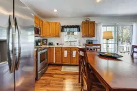 Dog-Friendly Waneta Lake Home w/ Lake Access! - 3 Sao