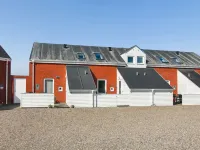 "Maarit" - 2.3km from the Sea