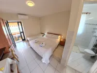 Peaceful studio in Šćavonija Hotels in Murine