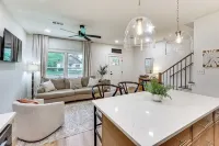 Near Trails & Town! Newly Built Mena Retreat