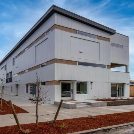 The Alabaster by Stay Portland - Alberta Arts