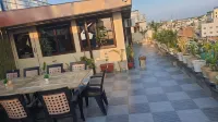 Veda Inn by Chrysdorf - Airport Shuttle