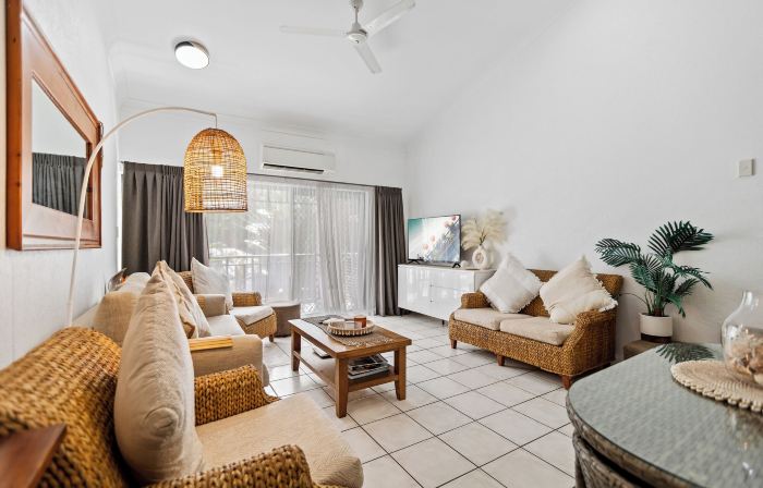 Trinity Beach Club Holiday Apartments