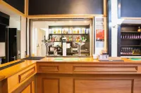 The Ben Mhor Hotel, Bar & Restaurant - Quầy bar