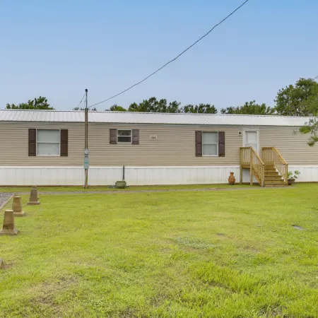 The Quiet Escape Near New Orleans
