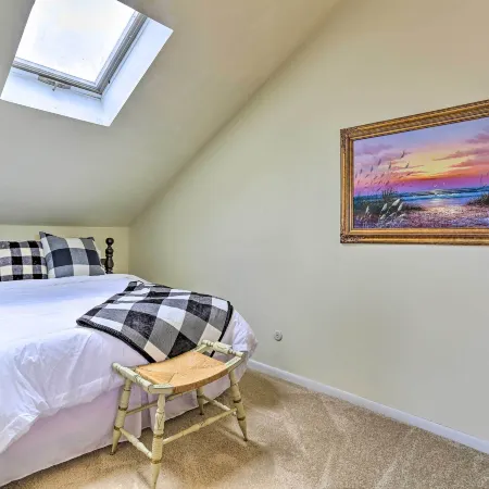 Mountain Creek Condo w/ Grill: Walk to Lifts!