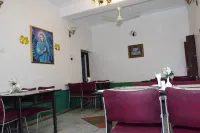 Hotel Lake Inn