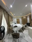 Glover Apartments - Scenic