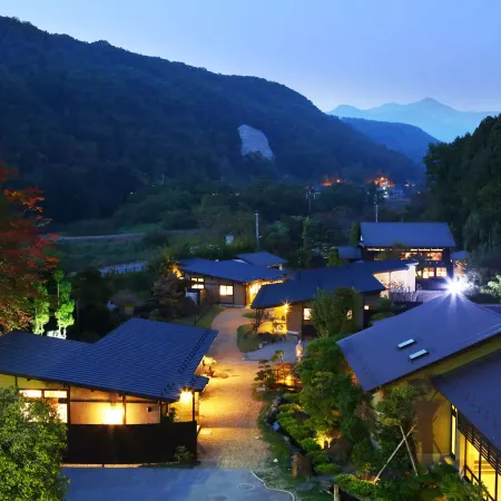Fuefukigawa Onsen Zabou
