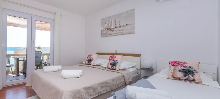 Rooms Maza Hotels in Brela