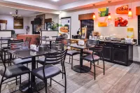 Quality Inn & Suites - Hot Tub