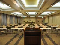 هوتل إل جروند أوميدا Hotels near متحف اليابان منت