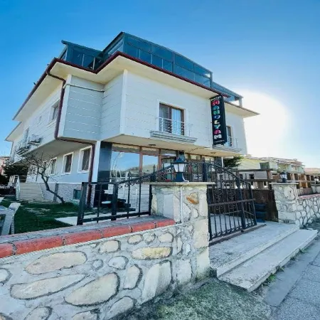 Ağva Manolyam