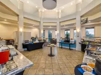 Grand Hotel & Conference Centre Calgary Airport, an Ascend Collection Hotel Hotels near The Calgary Zoo