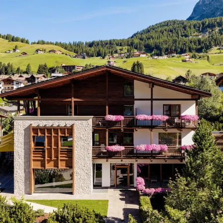 Boutique Hotel Nives - Luxury & Design in the Dolomites