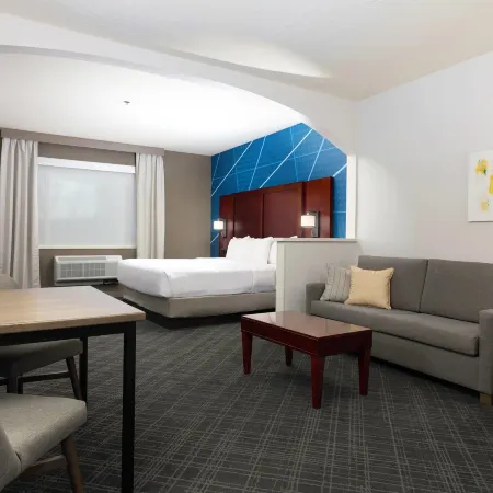 Comfort Suites Springfield-Eugene Hotels in Springfield