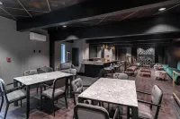 The Incline Lodge - parking