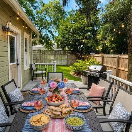 4Br Historic Old Town • 3 Private Parking Spots • Walk to Sights
