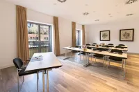Dormero Hotel Altes Kaufhaus Lüneburg - parking