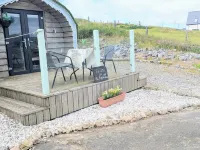 Pod Beag Beside the Sea Isle of Eriskay - 3-Star