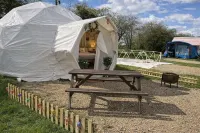 Pewsey Countryside Dome - Dog Friendly - Fire pit - 2-Star