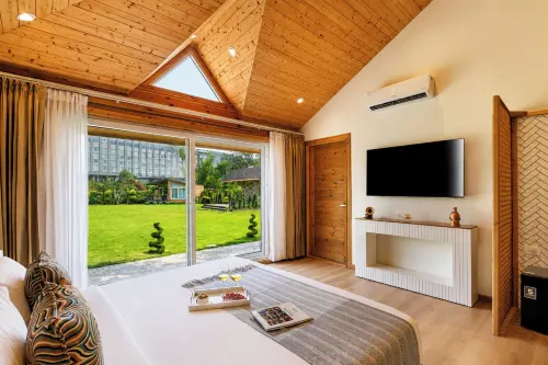 Alaya stays Alora in the hills - 2-Star