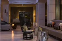 Renaissance Meadowlands Hotel - parking