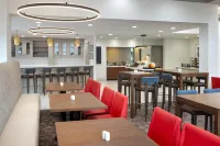 Hilton Garden Inn Bowling Green - breakfast