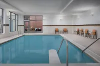 Courtyard Muncie at Horizon Convention Center - Pools