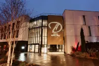 Hotel Dali Val d'Europe Tapestry Collection by Hilton - New