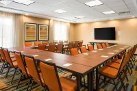 Fairfield Inn & Suites Athens - parking