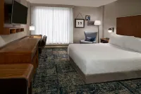 Four Points by Sheraton Hotel & Conference Centre Gatineau-Ottawa - Bãi đậu xe
