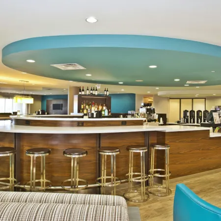 Courtyard by Marriott Gulfport Beachfront