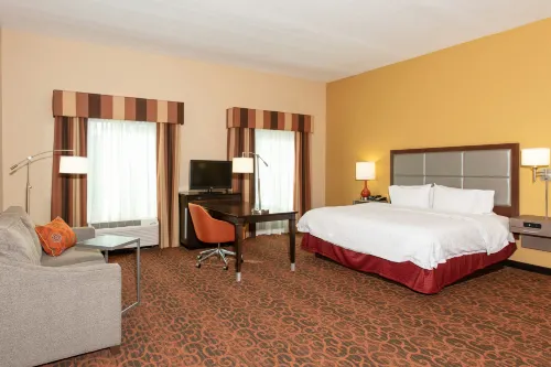 Hampton Inn & Suites Jacksonville-Airport - 2-Star