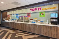 Tru by Hilton Auburn - breakfast