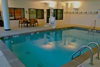 Courtyard Clarksville - Swimmingpools