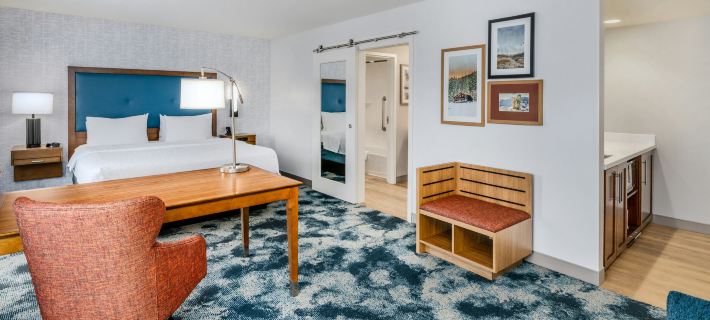 Hampton Inn & Suites Silverthorne Hotels in Summit County