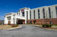 Hampton Inn & Suites Huntsville Hampton Cove - parking