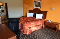 Royal Inn Greenville - parking