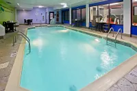 Hampton Inn Elizabethtown - Pools