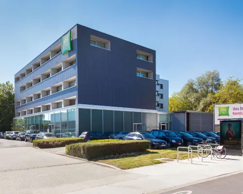 ibis Styles Kortrijk Expo Hotels near Grote Markt