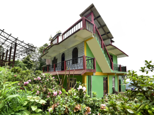 Shiwani Homestay Rooms (Standard Room)